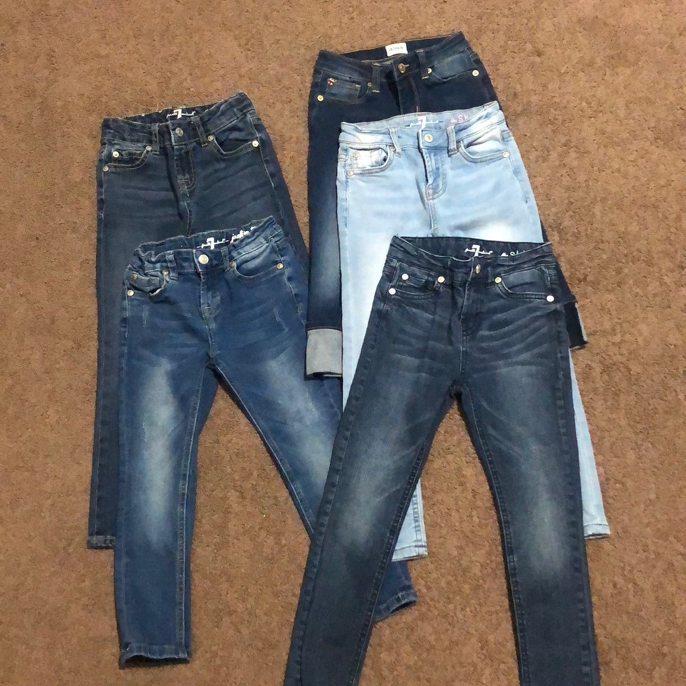 Little girl size 6 jeans.